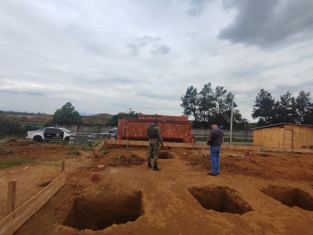 Denúncias ajuda polícia a identificar construções irregulares e movimentações de solo em Itaguaí