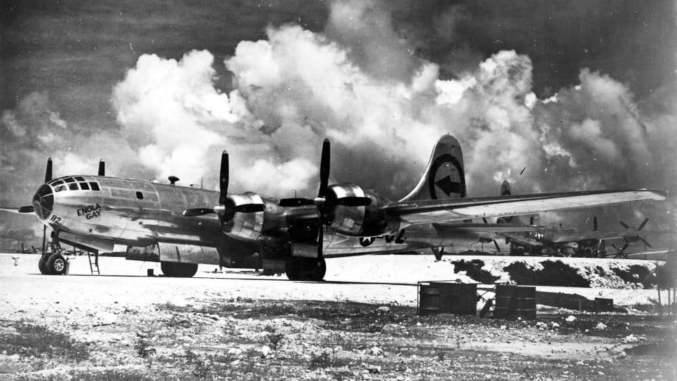 Os EUA planejam restaurar o aeroporto usado para aviões de bombas atômicas durante a Segunda Guerra