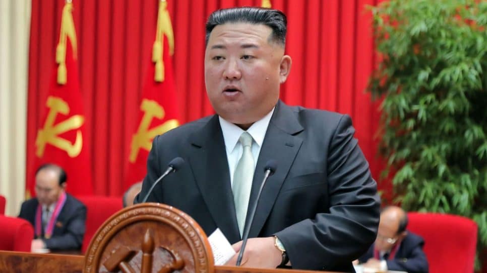 Coreia do Norte afirma que qualquer envolvimento dos EUA em seus programas espaciais será visto como uma “declaração de guerra”