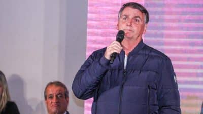 Imagem do post Bolsonaro diz ao STF que irá para Argentina para Milei assumir o cargo