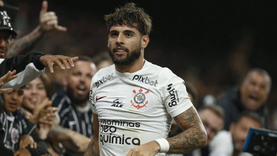 Chefe do Corinthians diz: “Festa de Palmeiras e Flamengo acabou”