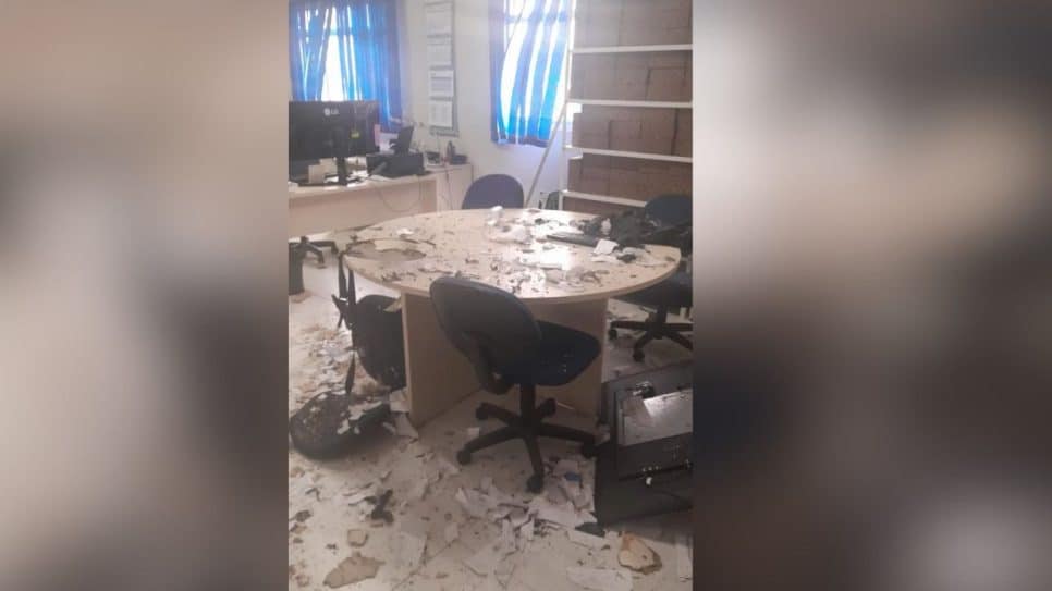 Uma bomba, dada como um “presente”, explodiu e feriu o diretor de uma empresa na Grande SP