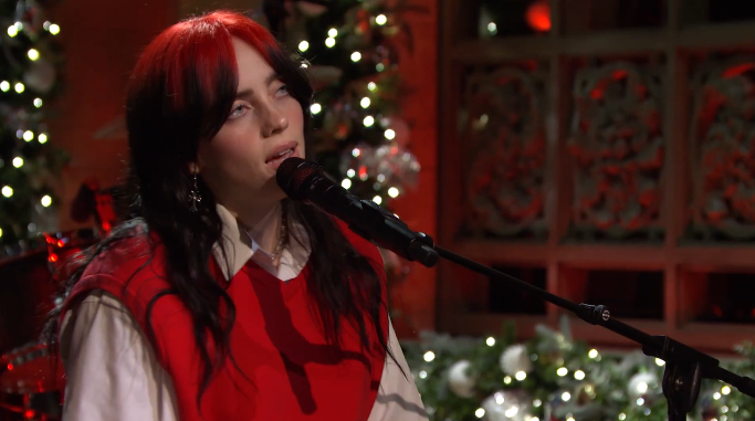 Billie Eilish apresenta música de Natal em show