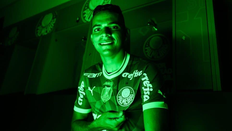 Palmeiras oficializa o anúncio de Bruno Rodrigues. Anteriormente, havia rumores de que ele poderia ir para Grêmio ou Bahia