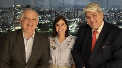 Imagem do post O ministro de Lula compartilha uma foto com Tabata e Datena, e descreve como “fogo no parquinho”