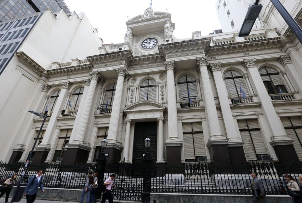 Novo presidente do Banco Central da Argentina diz que não vai fechar enquanto lá estiver