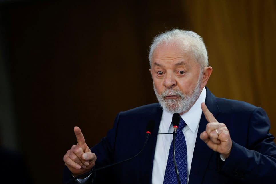 Lula diz que a liderança do Brasil no G20 se concentrará em combater a fome, priorizar a sustentabilidade e reformar as instituições