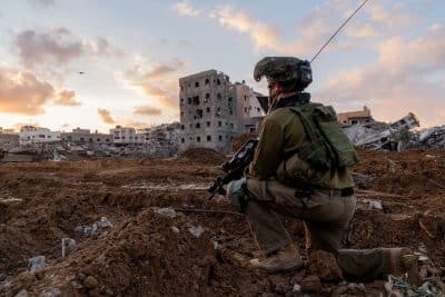 Imagem do post Um homem de Israel foi acusado de fingir ser soldado e roubar armas durante a guerra em Gaza