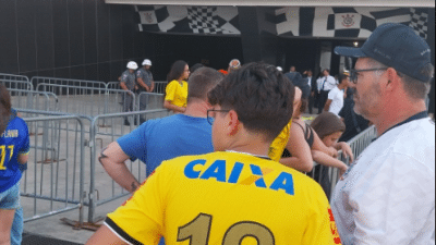 Imagem do post Barreira de cuecas: torcedores são barrados em jogo da Seleção Feminina; entenda melhor