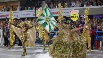 Imagem do post O grupo de jovens está liderando a parada de músicas virais no RJ com seu samba sobre caju