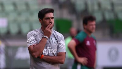 Abel Ferreira diz que o Palmeiras está procurando por três novos jogadores; veja as posições