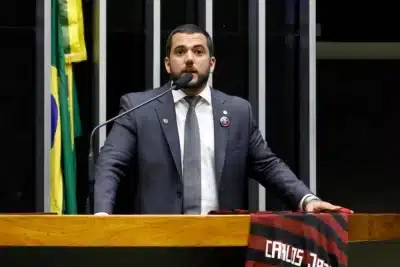 Imagem do post Saiba quem é Carlos Jordy, deputado federal alvo de buscas na Operação Lesa Pátria