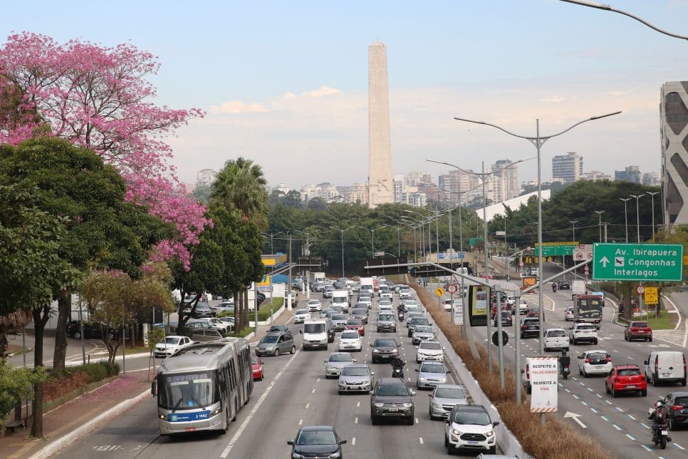 Rodízio de veículos em São Paulo volta nesta segunda-feira (8)