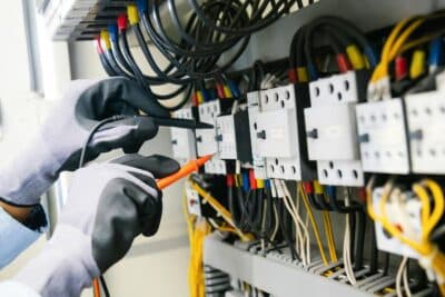 Como Instalar e Usar o Instalações Elétricas